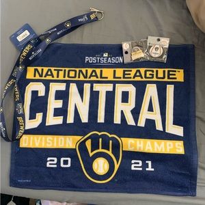 Milwaukee Brewers 2021 Postseason lot